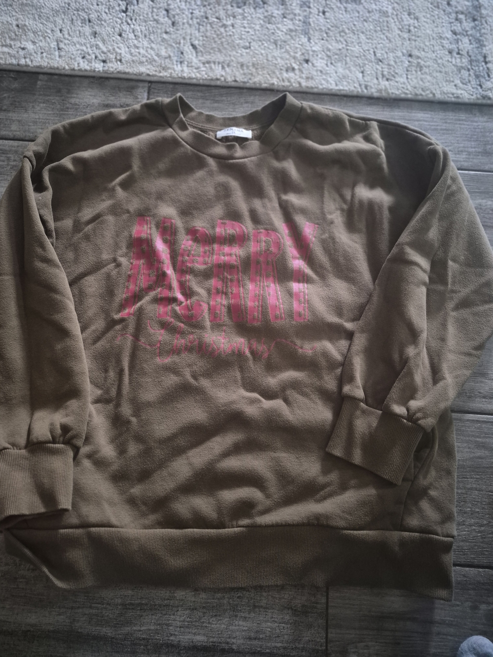 Zenana Outfitters Brown Crewneck Sweatshirt with Pink "Merry" Graphic
